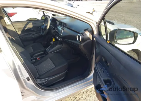 2024 Nissan Versa 1.6 S z USA, uszkodzony, nr VIN 3N1CN8DV7RL868907